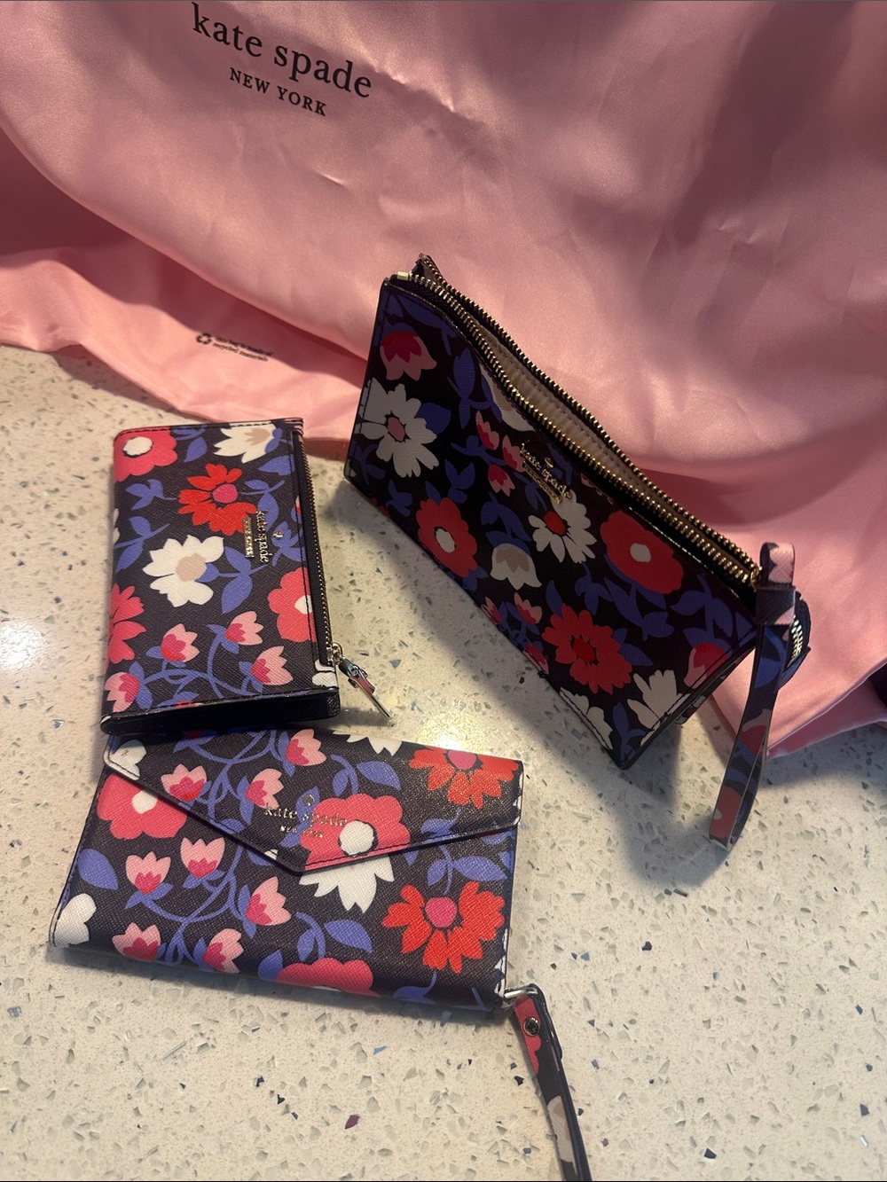 kate spade Navy Floral Tote,small Wallet, phone case, wristlet, dustbag - Picture 7 of 17
